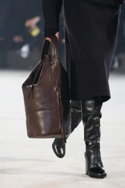 Look 64